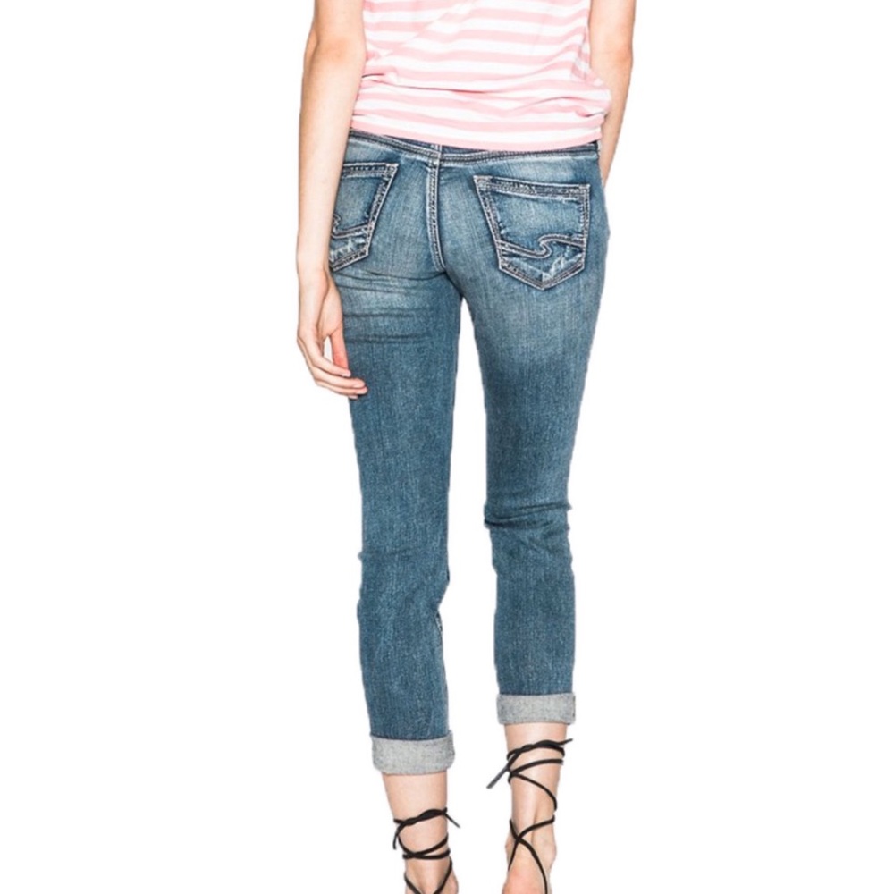 SILVERJEANS Sam Boyfriend MidRise Slim Leg Jeans - Picture 3 of 4